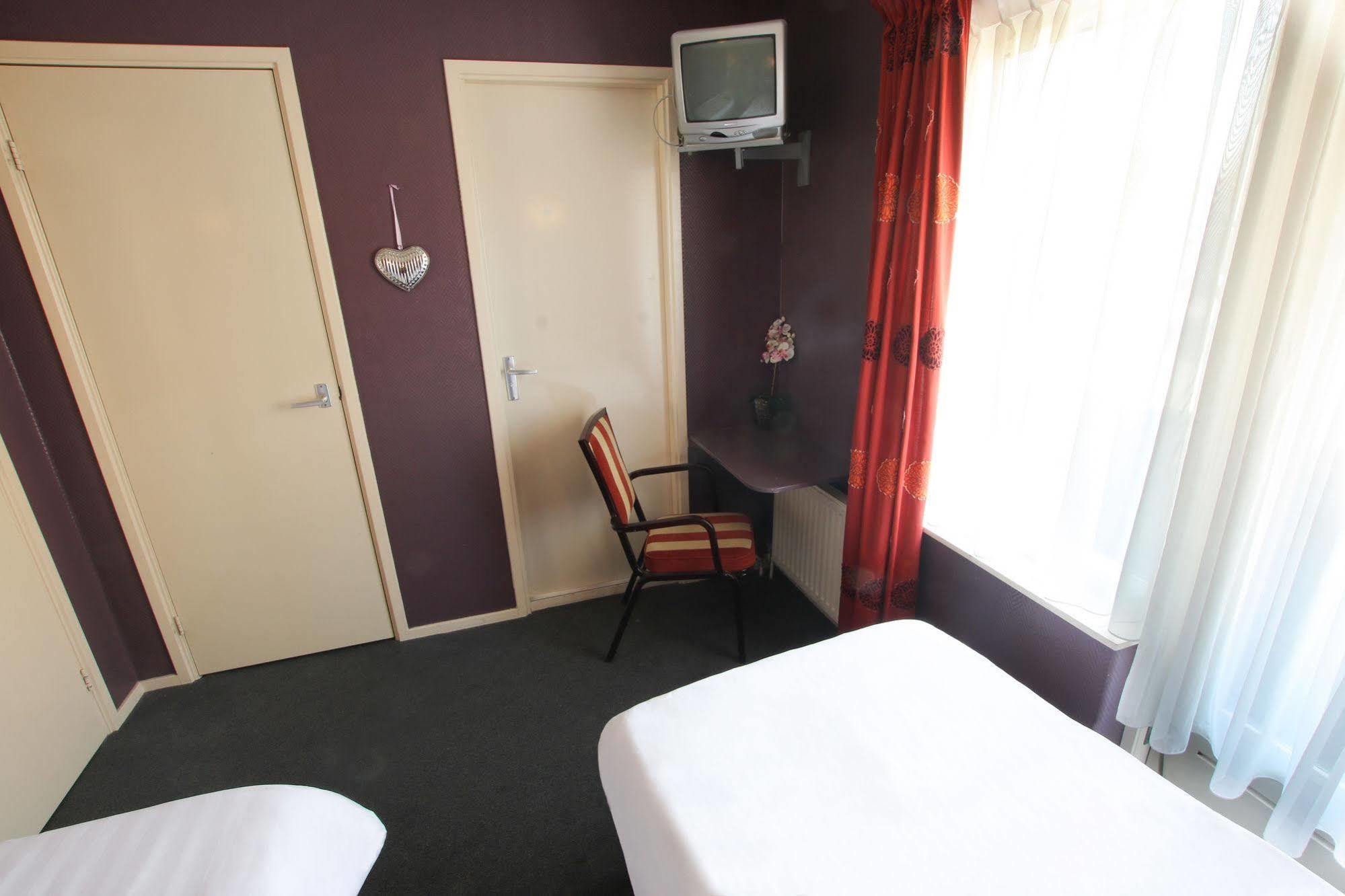 איימאודן Hotel Velsen מראה חיצוני תמונה