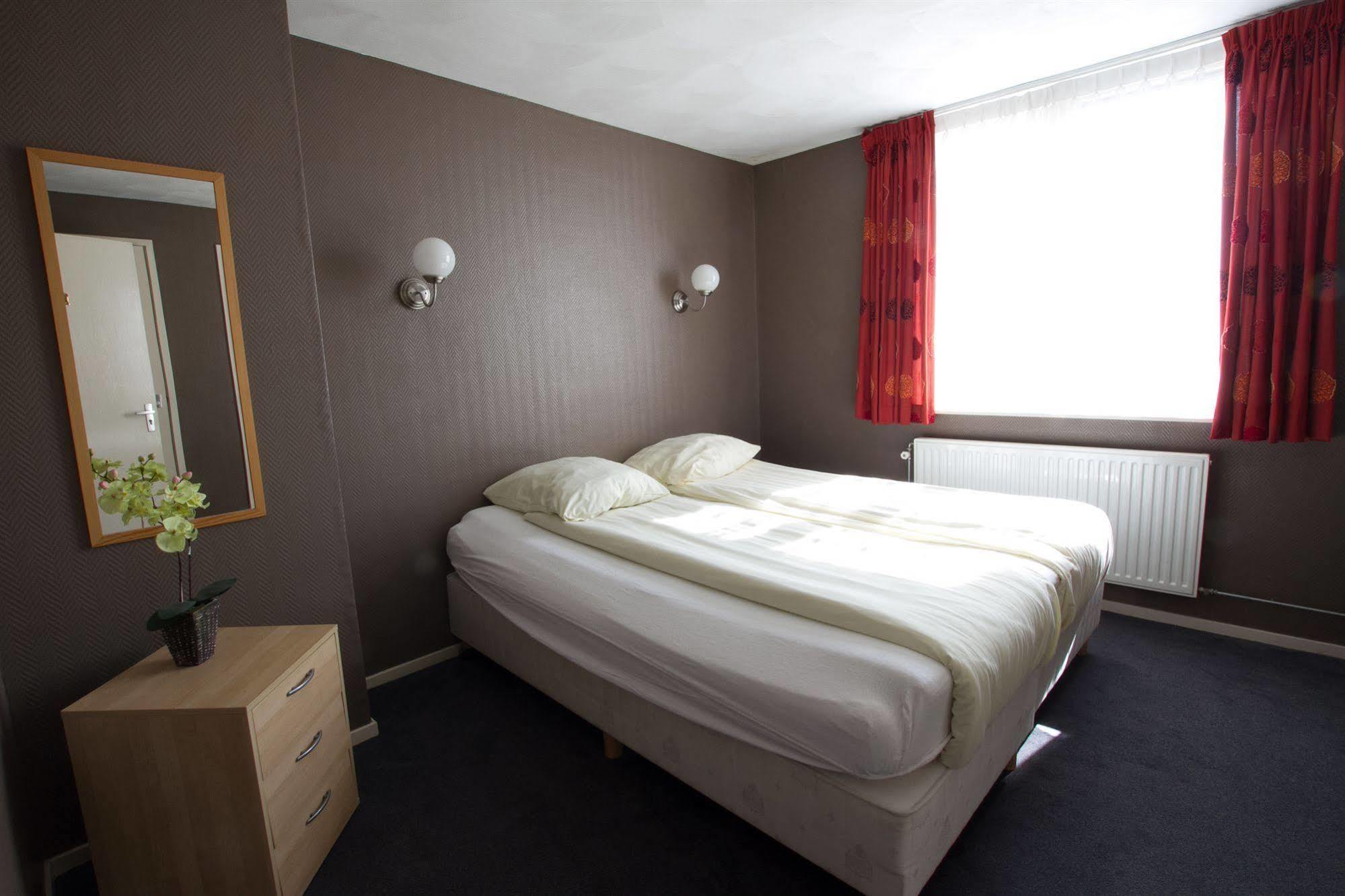 איימאודן Hotel Velsen מראה חיצוני תמונה